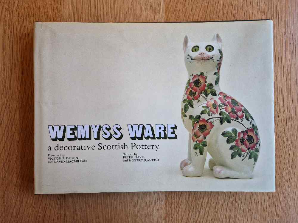 Wemyss ware: a decorative Scot...